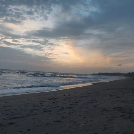 Sunshine Service Villa كانور المظهر الخارجي الصورة